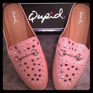 Qupid Pink Studded Mules Sz 10